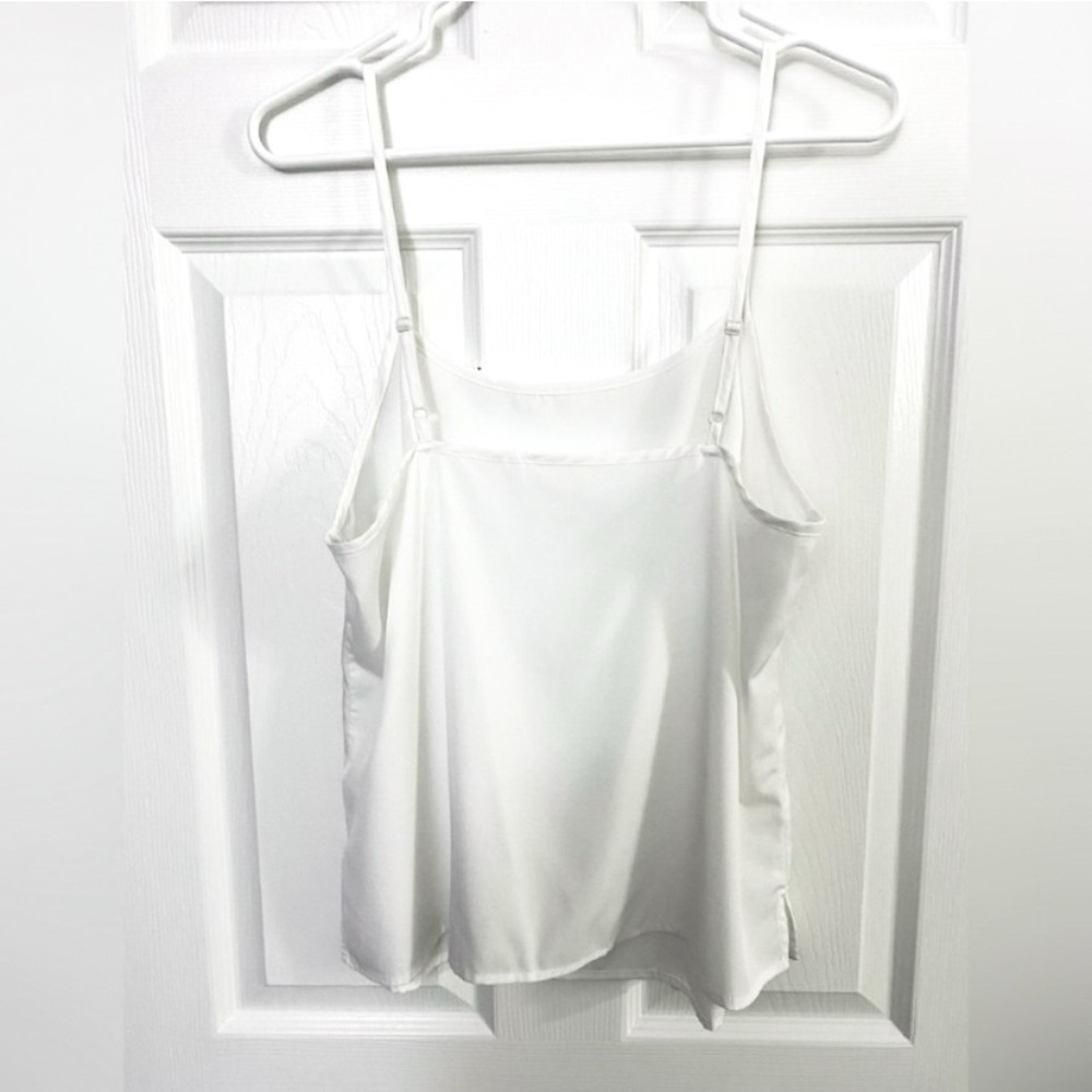 Tommy Hilfiger Semi-Sheer White Blouse w/ Sparkly Details - Picture 5 of 5